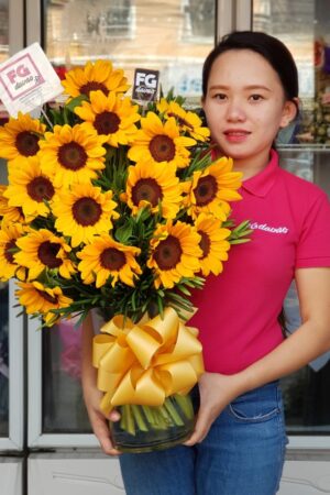 Flowers in A Vase 9 - 2 Dozen Sunflowers