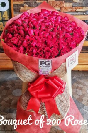 200 Roses Bouquet - Premium Arrangment
