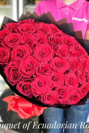 50 Ecuadorian Roses