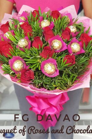 Bouquet of Roses and Chocolates 6