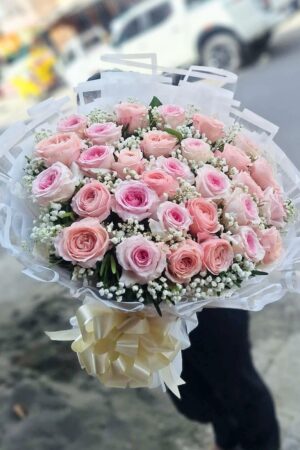 Bouquet of 2 Dozen Imported Pink Roses