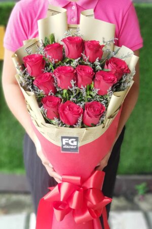 1 Dozen Red China Roses
