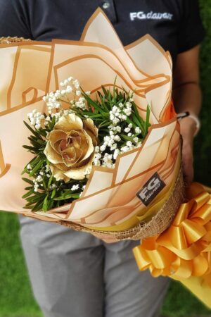 1-stem Painted Gold Rose Bouquet